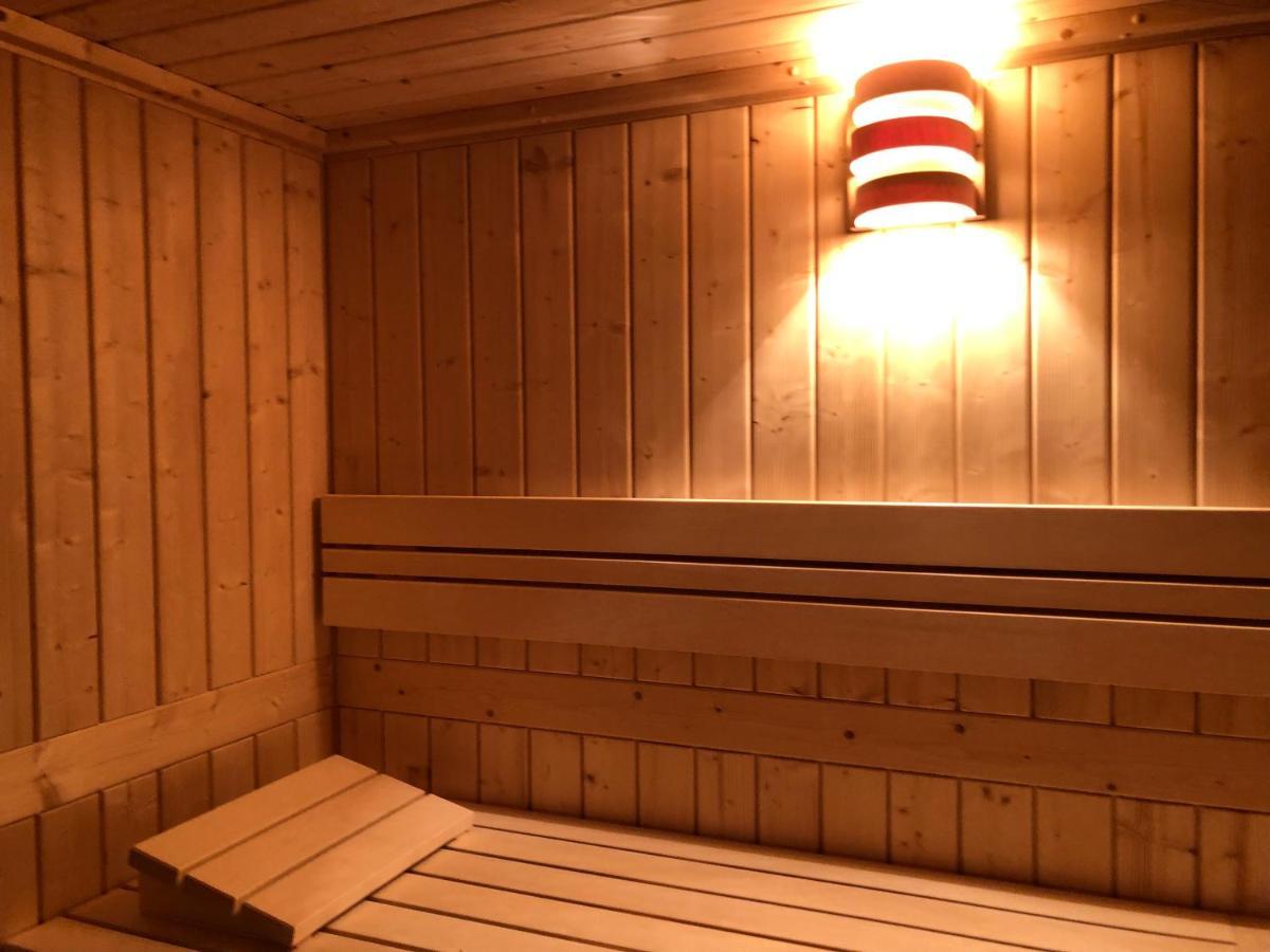 Grosszuegiges Reetdachhaus An Der Nordsee Langenhorn Zewnętrze zdjęcie